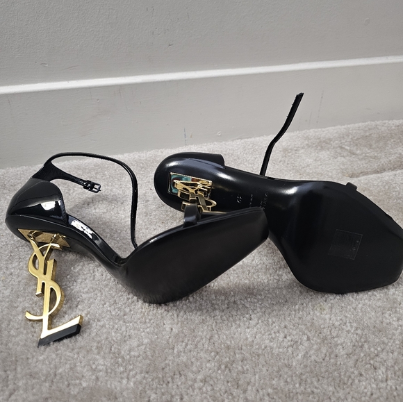 Saint Laurent Opyum Sandals in Patent Leather - Original